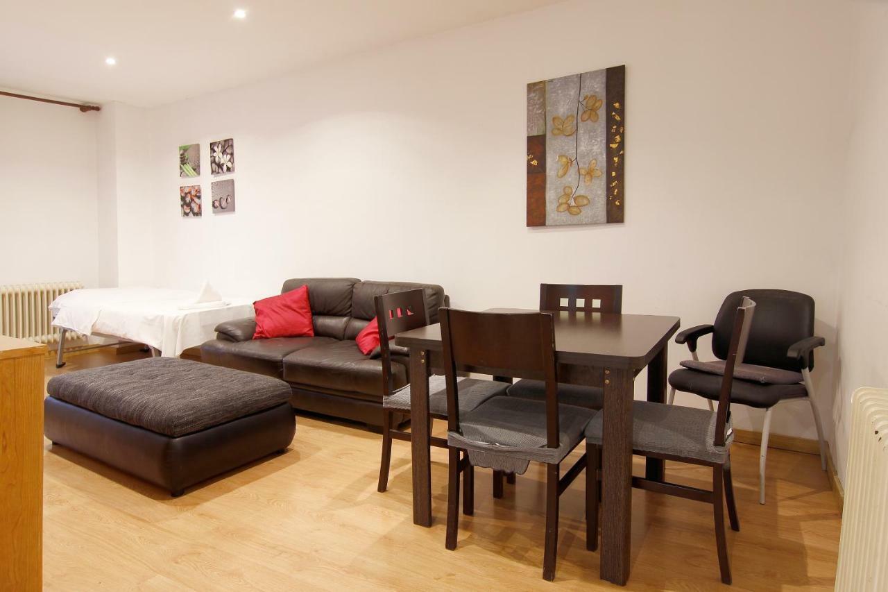 Santa Ana Apartamento Madrid Exterior foto